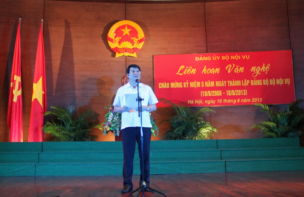 Liên hoan văn nghệ chào mừng kỷ niệm 5 năm ngày thành lập Đảng bộ Bộ Nội vụ